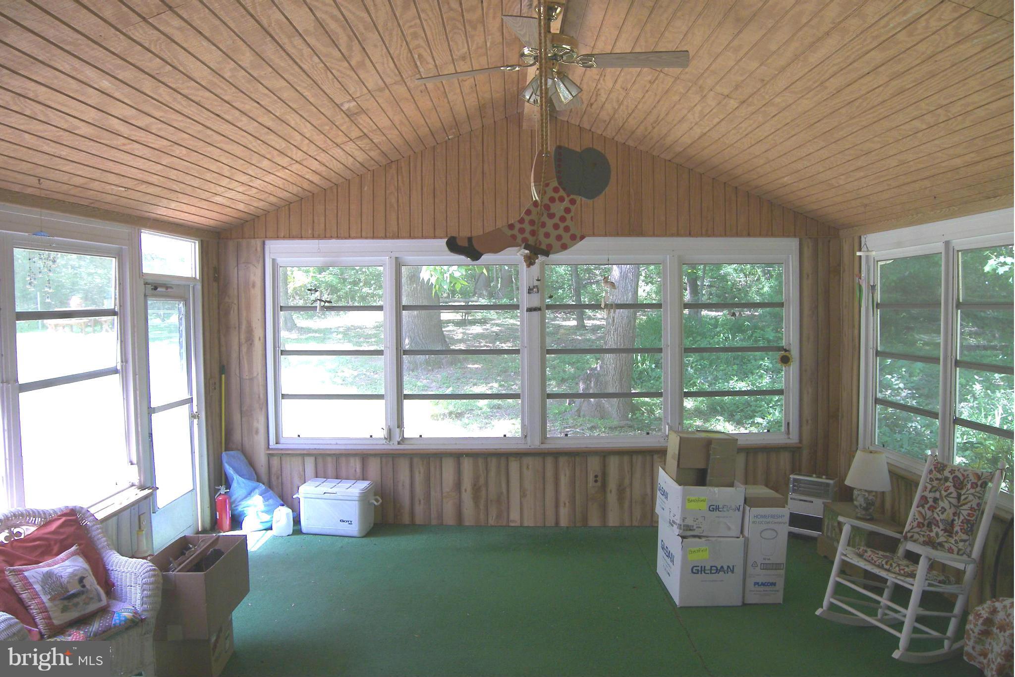 3799 Roop Road New Windsor, MD 21776 - Photo 3 of 17 Interior (General)