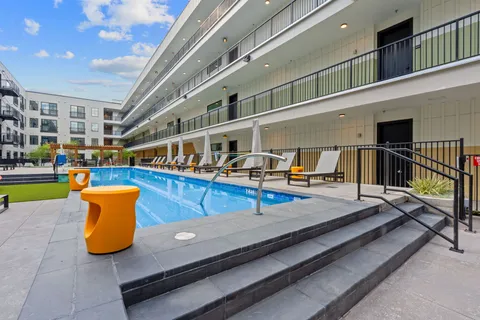 $1,995 | 4315 South Congress Avenue, Unit 202, Austin, TX 78745