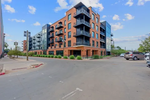 $1,995 | 4315 South Congress Avenue, Unit 202, Austin, TX 78745