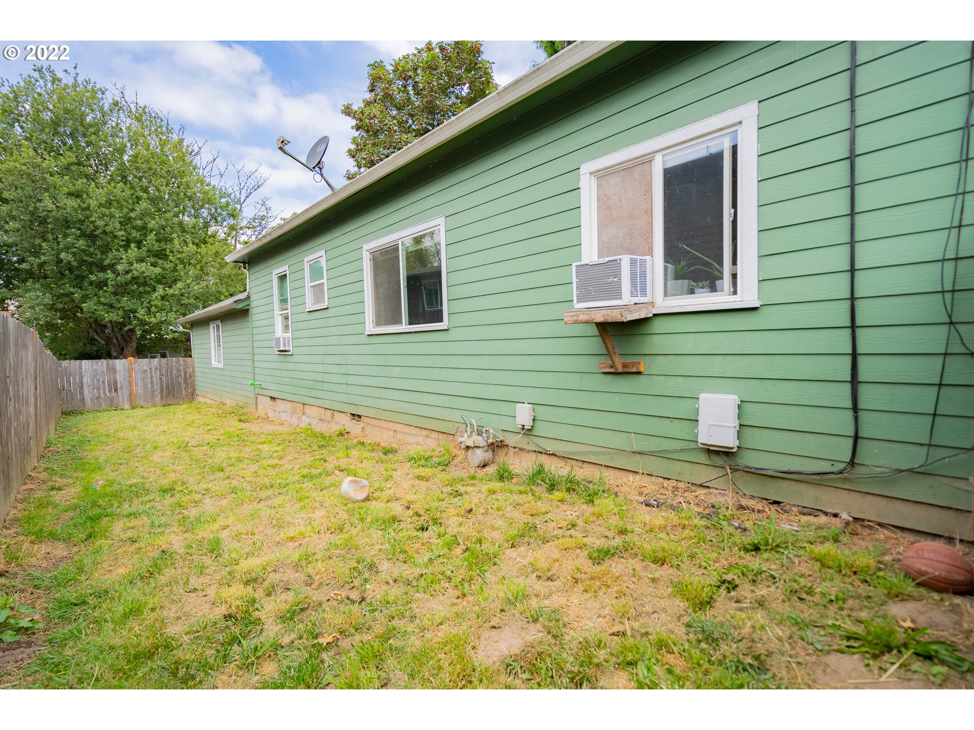 111 South 3rd Avenue Ridgefield, WA 98642 - Photo 32 of 32 a backyard of a house