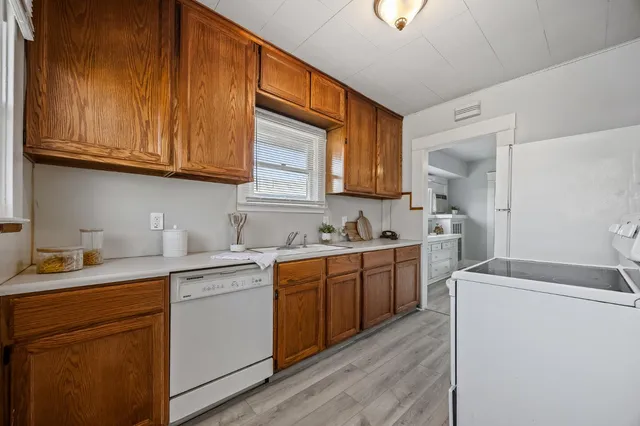 $279,900 | 4001 East Balch Avenue, Fresno, CA 93702