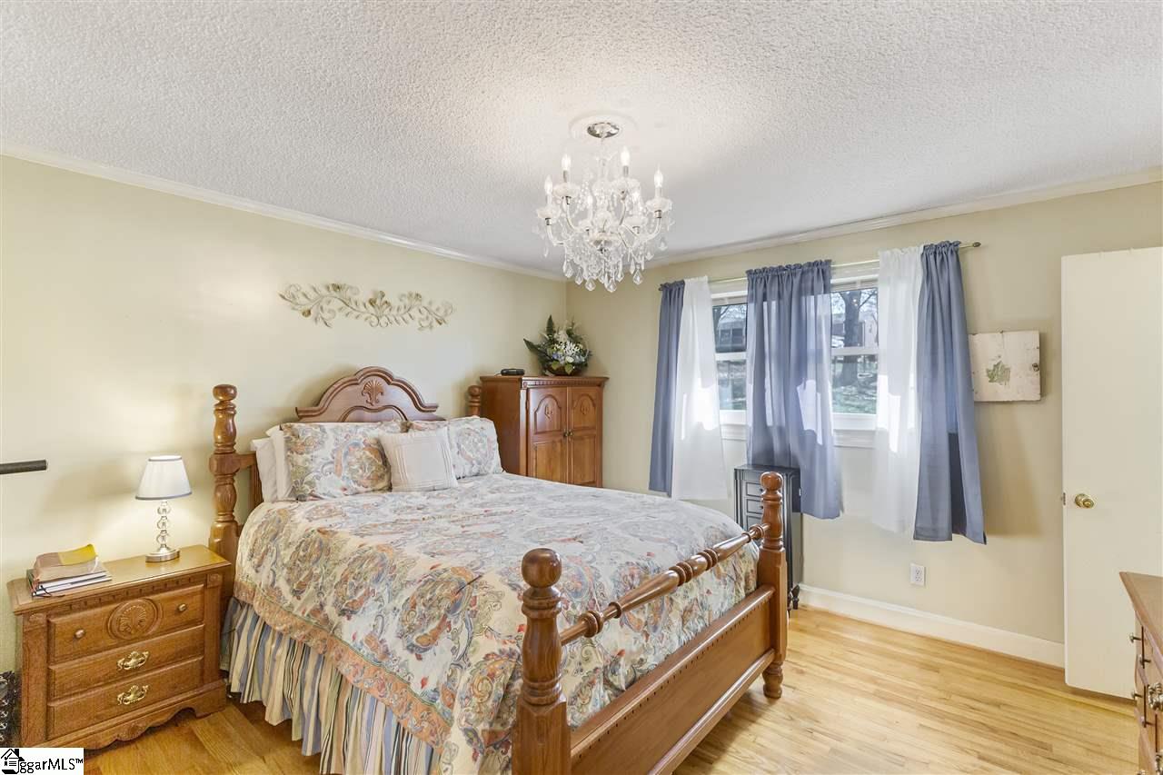 1131 Farrs Bridge Road Greenville, SC 29611 - Photo 15 of 28 Gallery Image 15