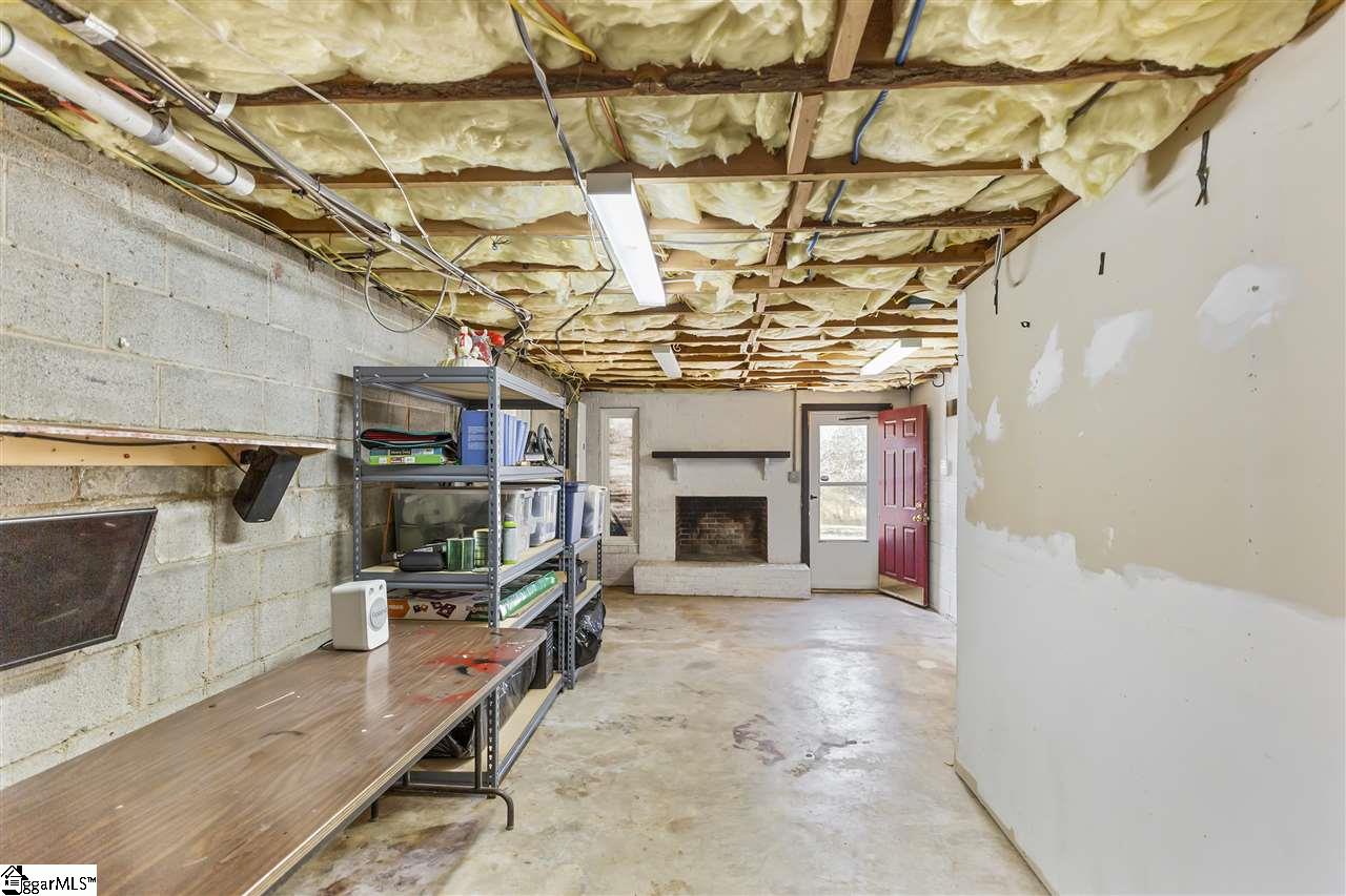 1131 Farrs Bridge Road Greenville, SC 29611 - Photo 21 of 28 Gallery Image 21