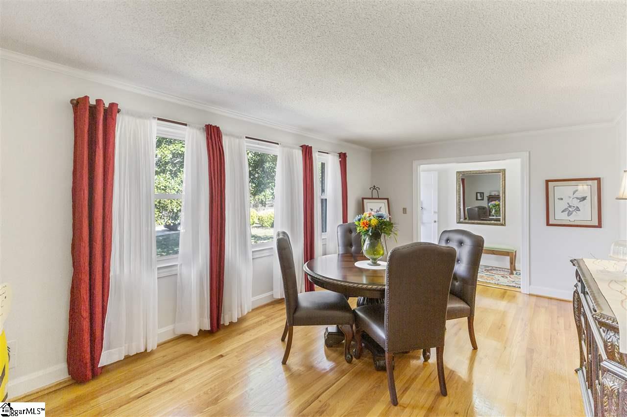 1131 Farrs Bridge Road Greenville, SC 29611 - Photo 6 of 28 Gallery Image 6