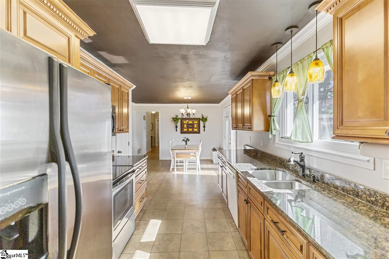 1131 Farrs Bridge Road Greenville, SC 29611 - Photo 7 of 28 Full Remodeled Kitchen