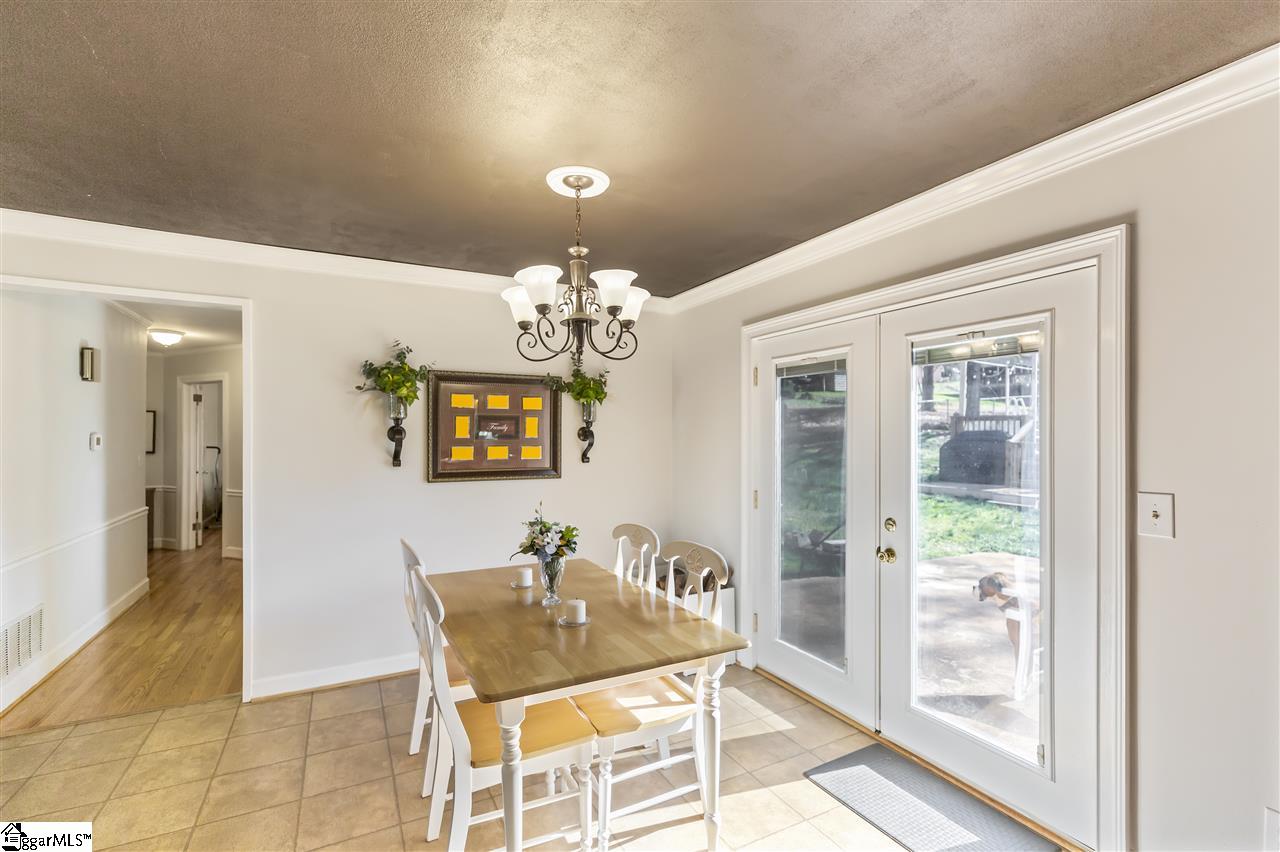 1131 Farrs Bridge Road Greenville, SC 29611 - Photo 10 of 28 Gallery Image 10