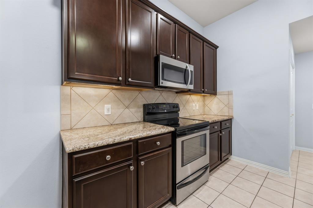 851 Scenic Ranch Circle Fairview, TX 75069 - Photo 12 of 40
