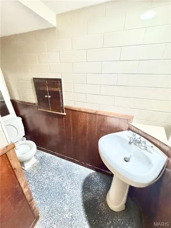 $235,000 | 504 West Ripa Avenue, St. Louis, MO 63125