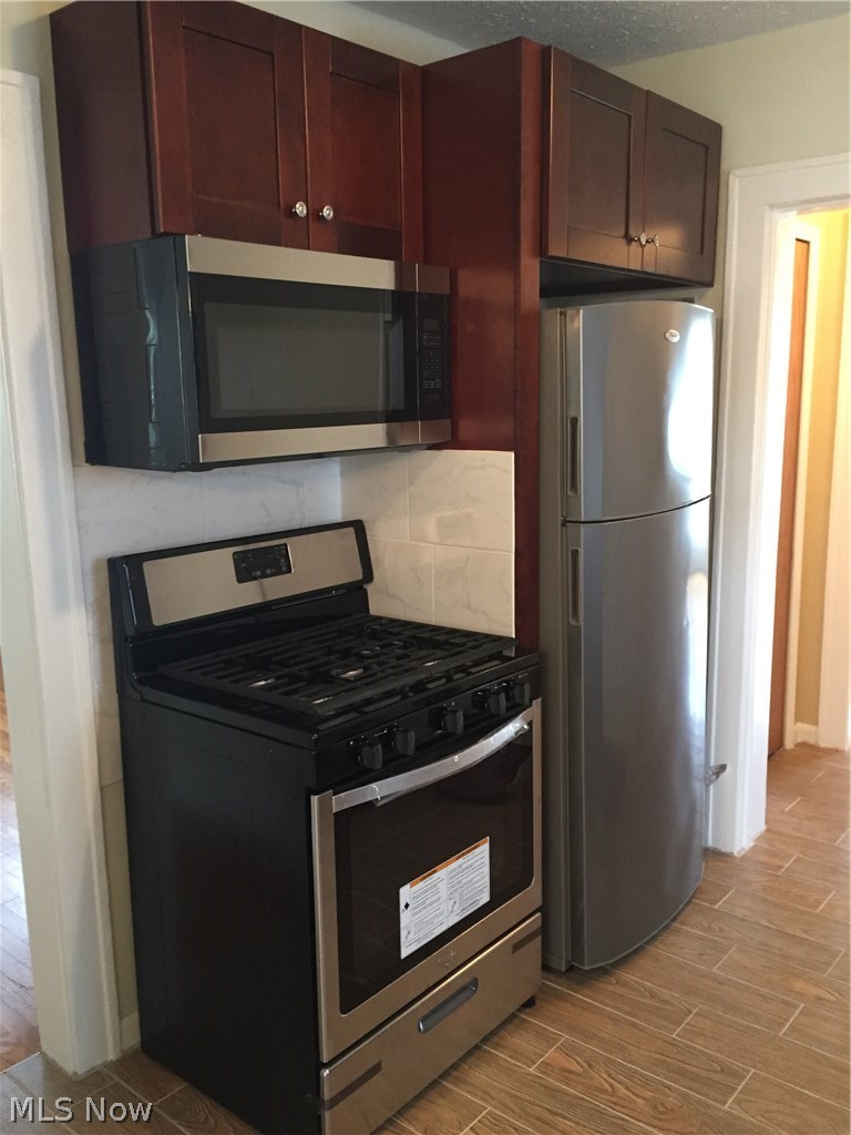 1132 Avondale Road Cleveland, OH 44121 - Photo 6 of 19