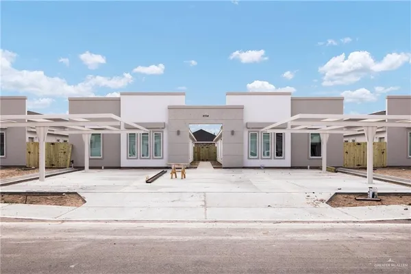 $1,050 | 2704 West Harrison Avenue, Unit 1, Alton, TX 78573