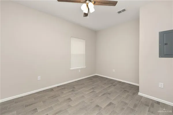 $1,050 | 2704 West Harrison Avenue, Unit 1, Alton, TX 78573