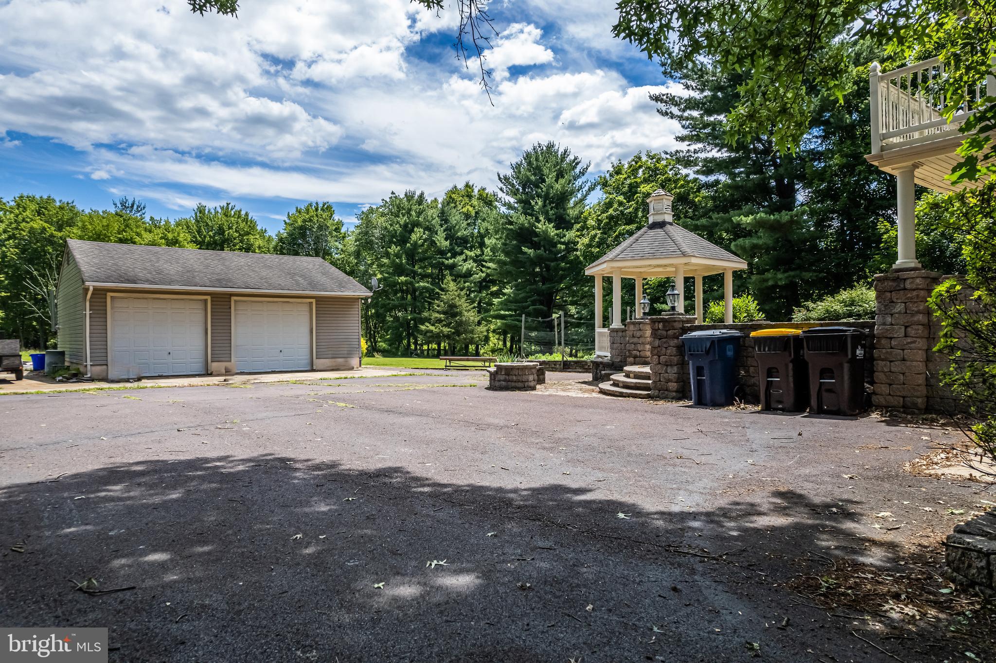 31 East Peace Valley Road Chalfont, PA 18914 - Photo 54 of 67 Plenty of space to turn around