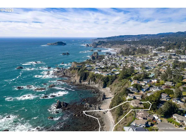 $1,625,000 | 201 Allen Lane, Brookings, OR 97415