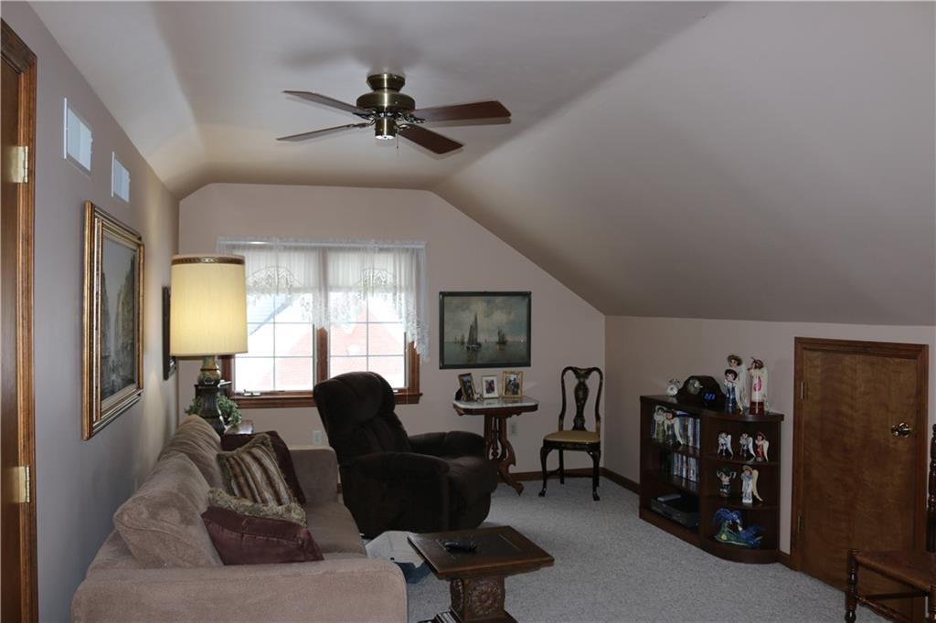133 Kaye Circle Beaver, PA 15009 - Photo 10 of 17