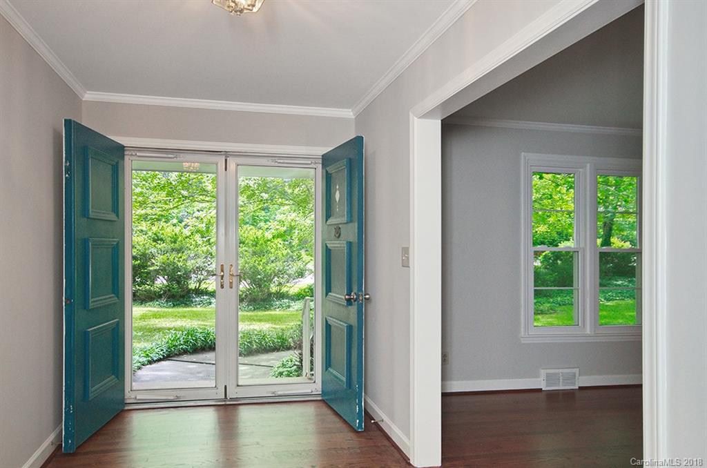 10 Amherst Road Asheville, NC 28803 - Photo 3 of 16 Gallery Image 3