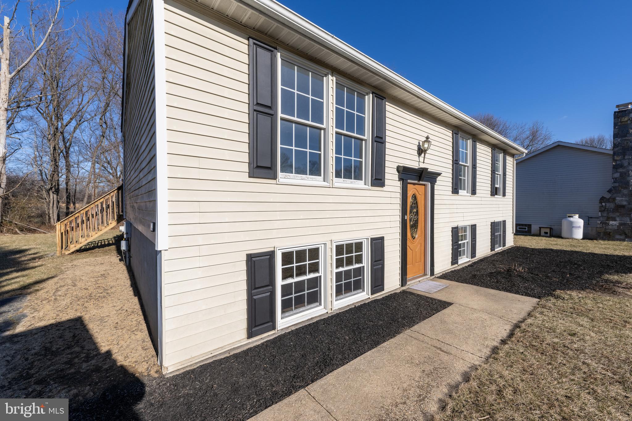 75 Midland Drive Newark, DE 19713 - Photo 4 of 38