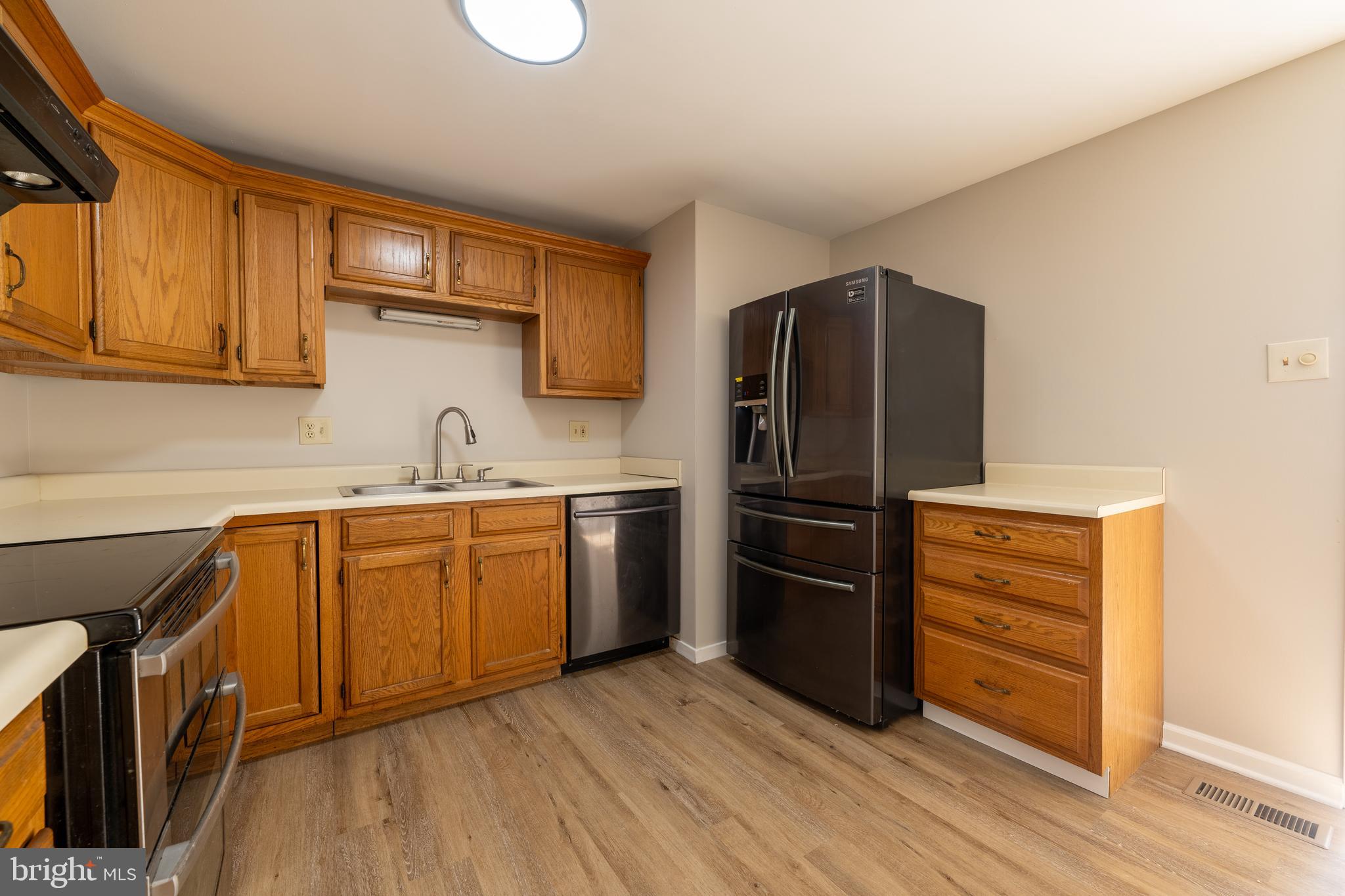 75 Midland Drive Newark, DE 19713 - Photo 8 of 38