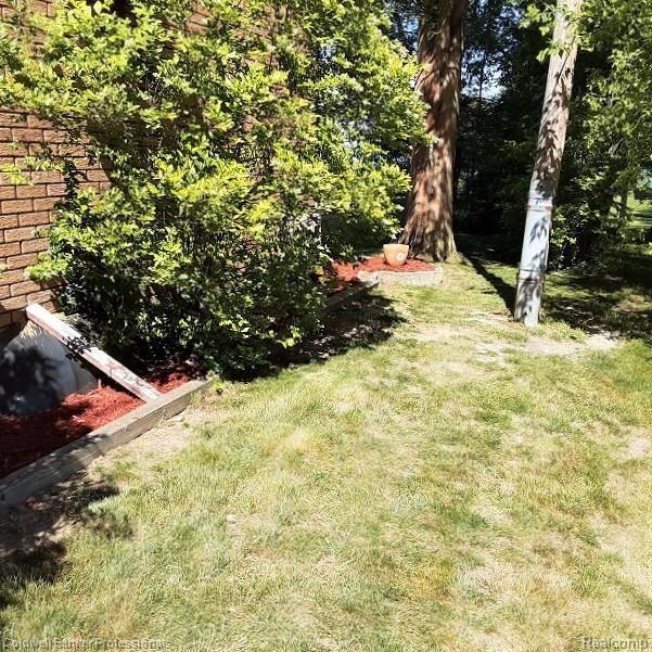 8309 Lakeshore Road Lexington, MI 48450 - Photo 29 of 39