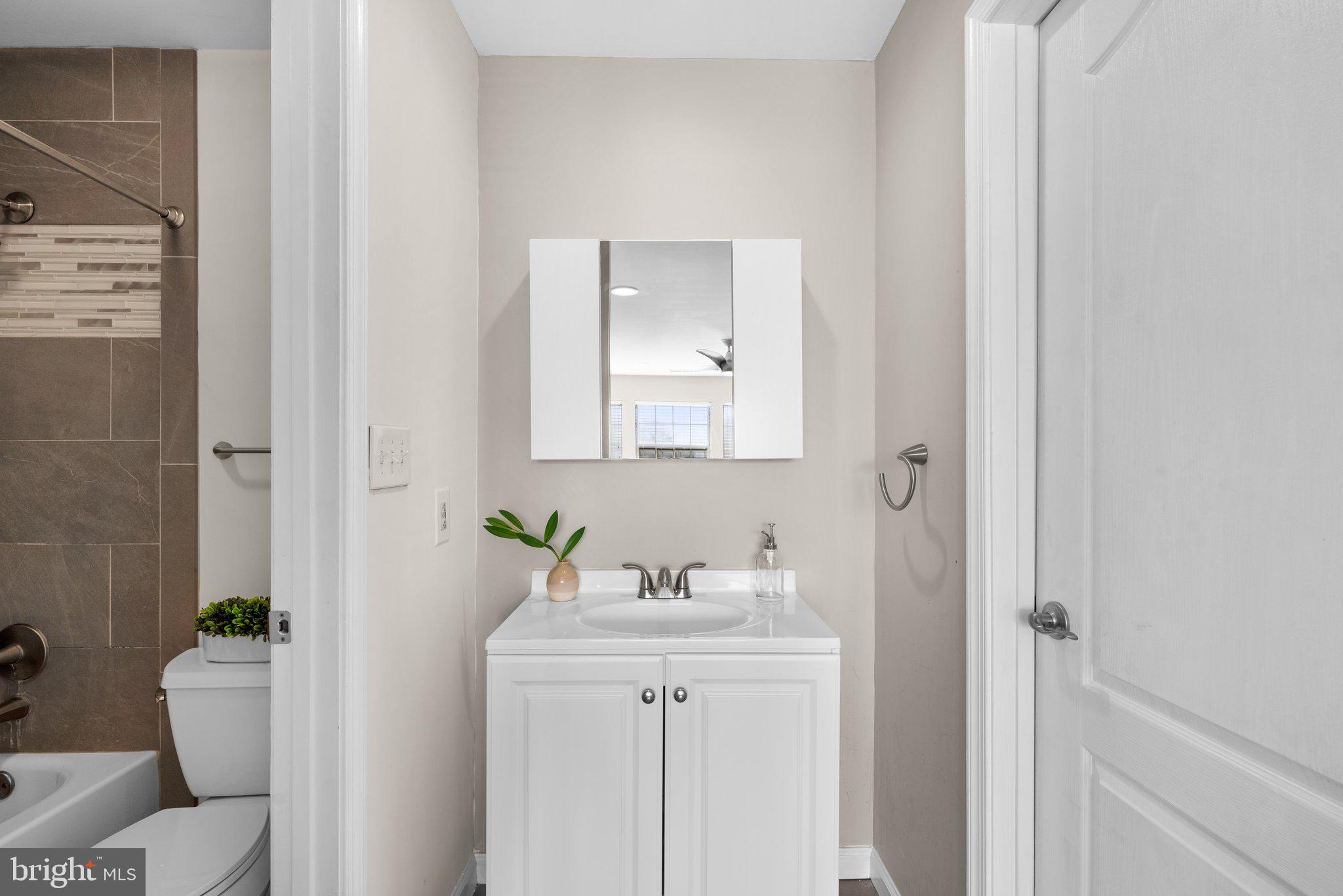 8501 Falls Run Road, Unit H Ellicott City, MD 21043 - Photo 20 of 32 Gallery Image 20