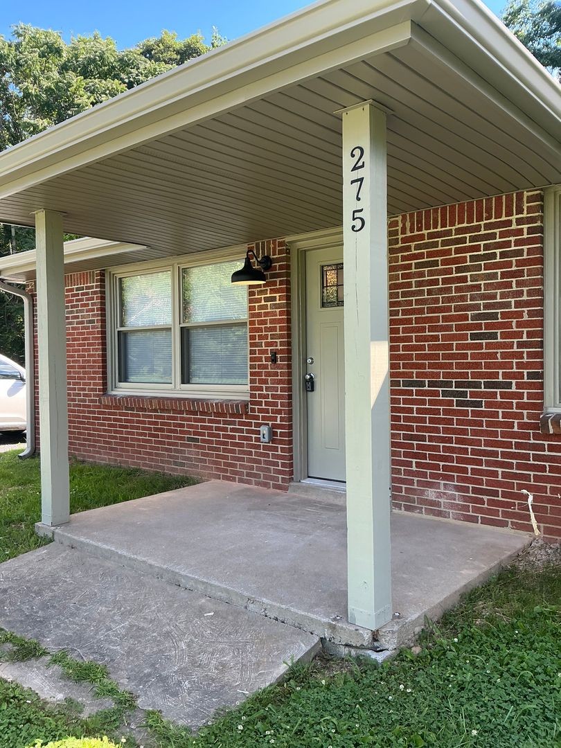 275 Attaway Road Clarksville, TN 37040 - Photo 4 of 17
