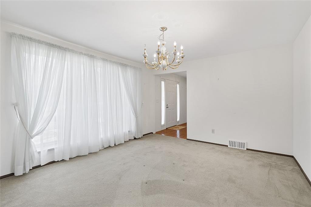 3167 Haberlein Road Gibsonia, PA 15044 - Photo 3 of 25 Gallery Image 3