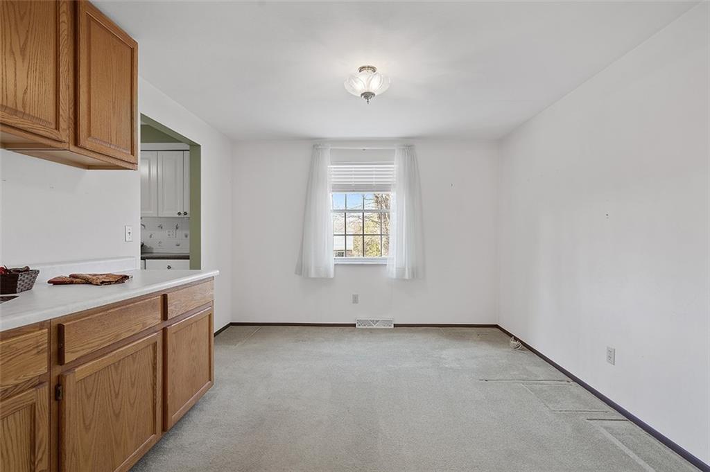 3167 Haberlein Road Gibsonia, PA 15044 - Photo 5 of 25 Gallery Image 5