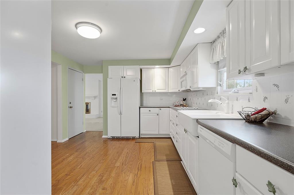 3167 Haberlein Road Gibsonia, PA 15044 - Photo 9 of 25 Gallery Image 9