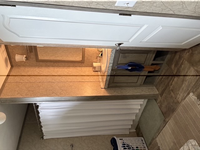 995 Diserens Road North Zulch, TX 77872 - Photo 15 of 23 Primary Bathroom