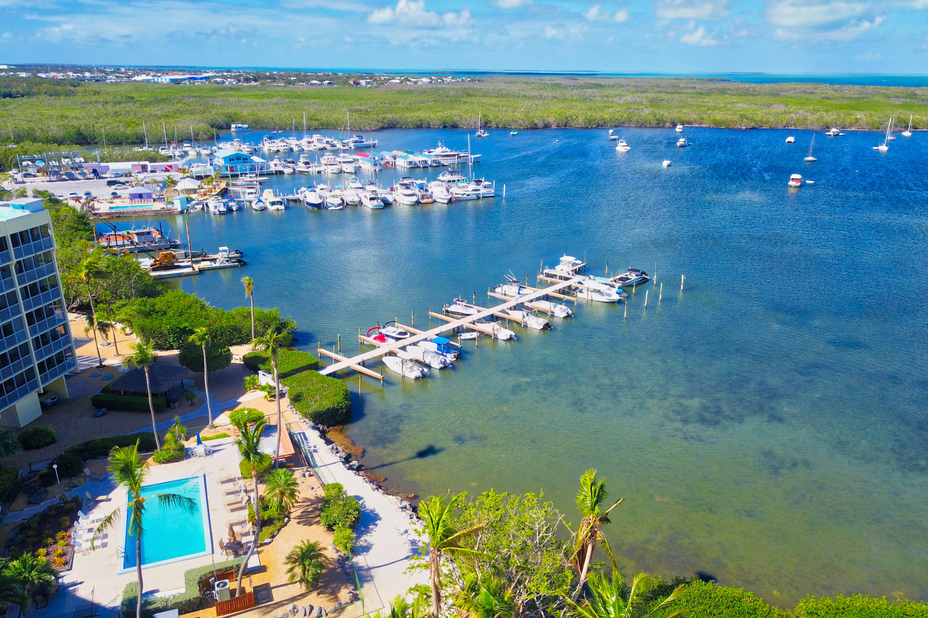 200 Harborview Drive, Unit PH 4 Tavernier, FL 33070 - Photo 30 of 33 a view of a city