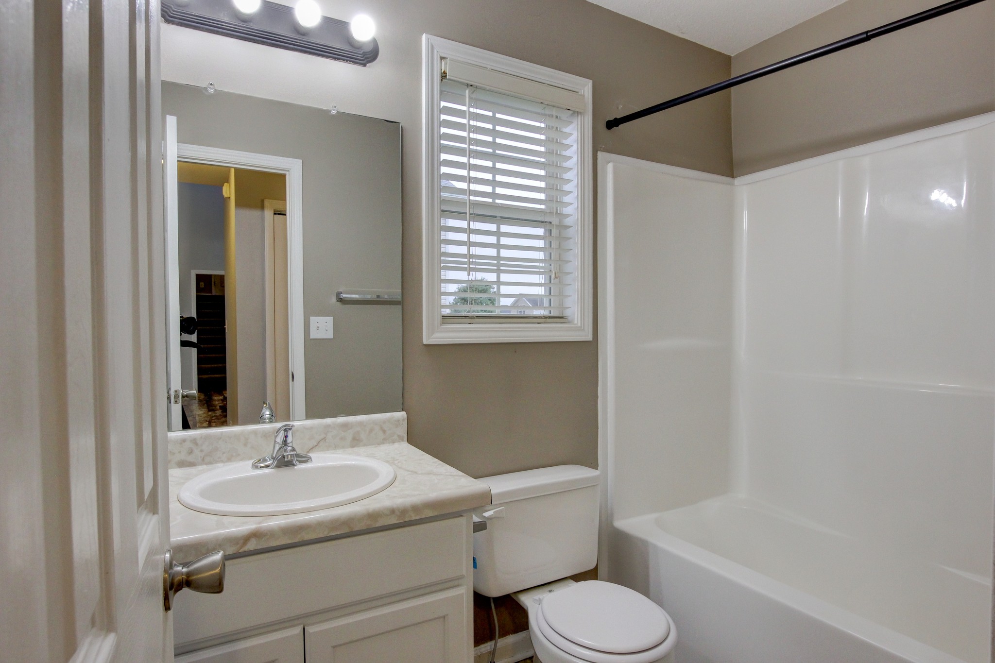 1897 Patton Road Clarksville, TN 37042 - Photo 23 of 35 Gallery Image 23