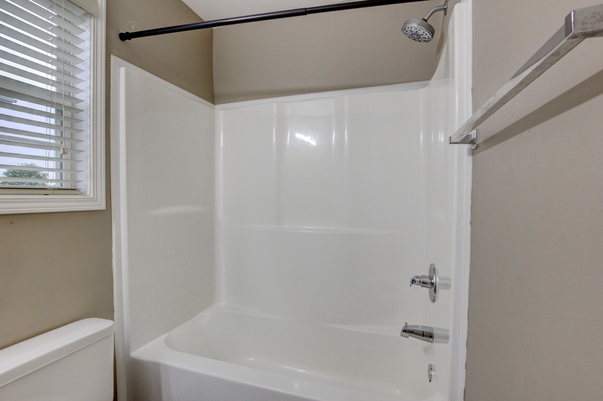 1897 Patton Road Clarksville, TN 37042 - Photo 24 of 35 Gallery Image 24