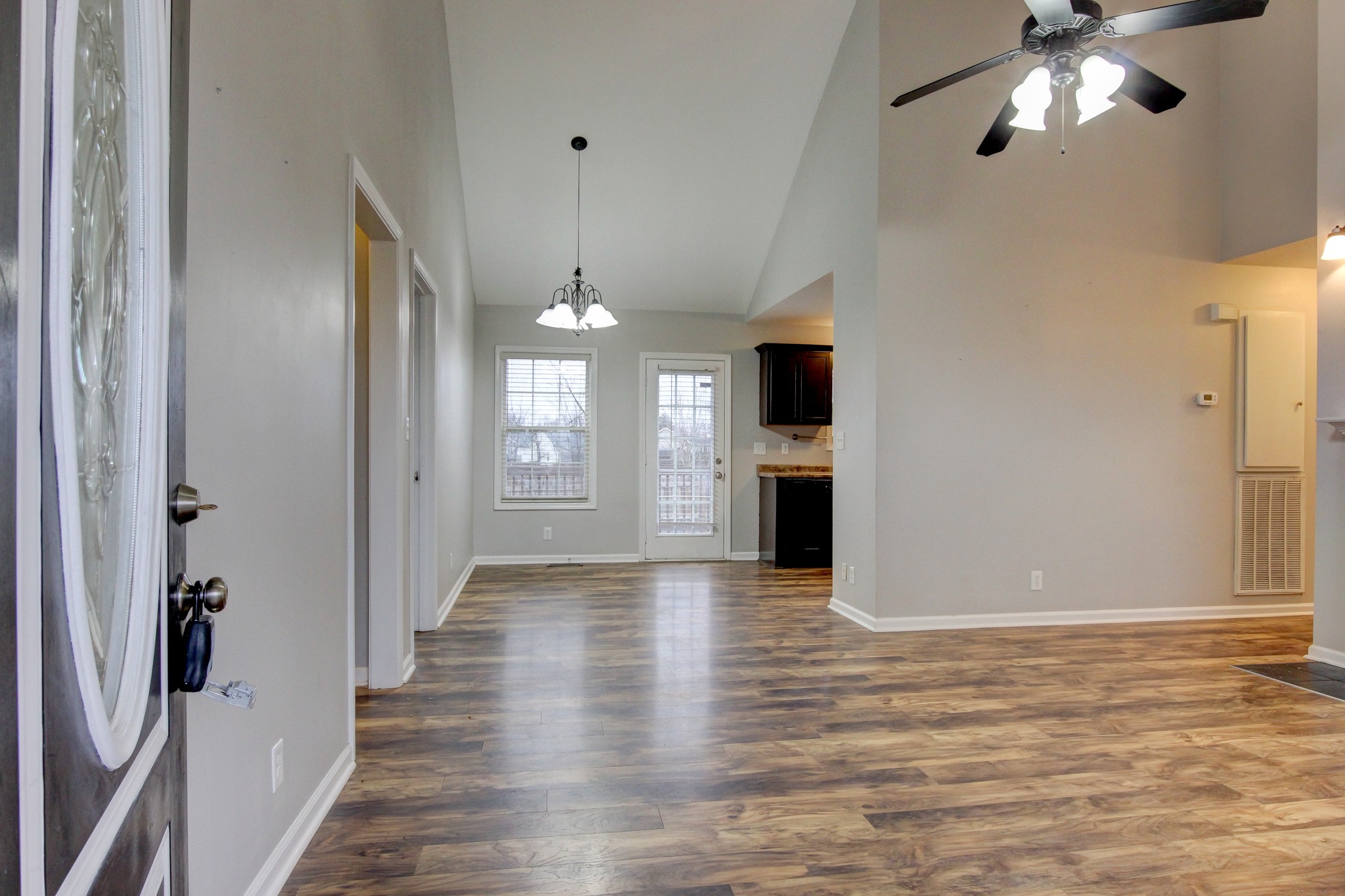 1897 Patton Road Clarksville, TN 37042 - Photo 5 of 35 Gallery Image 5