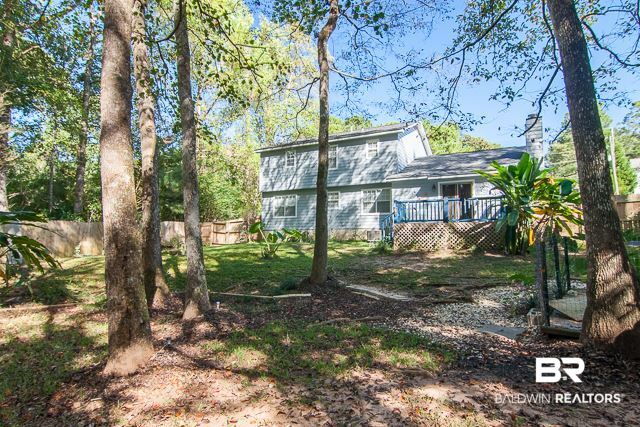 340 Ridgewood Drive Daphne, AL 36526 - Photo 33 of 35 Garden Landscape