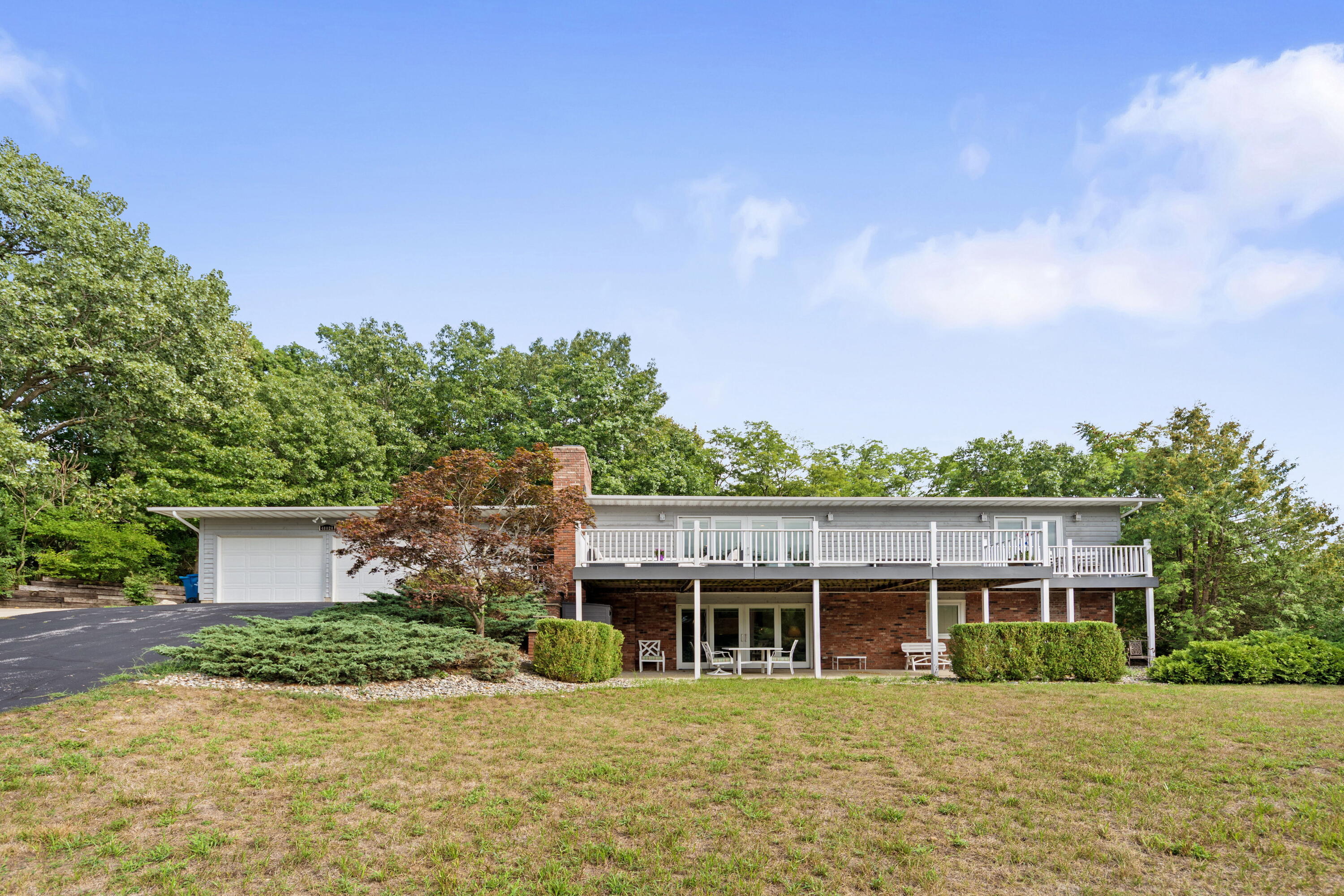 48020 Ridge Road Grand Beach, MI 49117 - Photo 2 of 38 1_DavidYeeDDP_2839copy