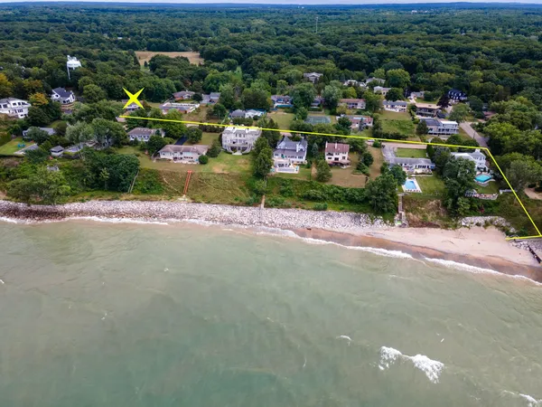 $1,250,000 | 48020 Ridge Road, Grand Beach, MI 49117