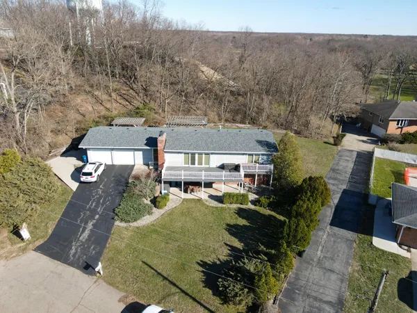 $1,250,000 | 48020 Ridge Road, Grand Beach, MI 49117
