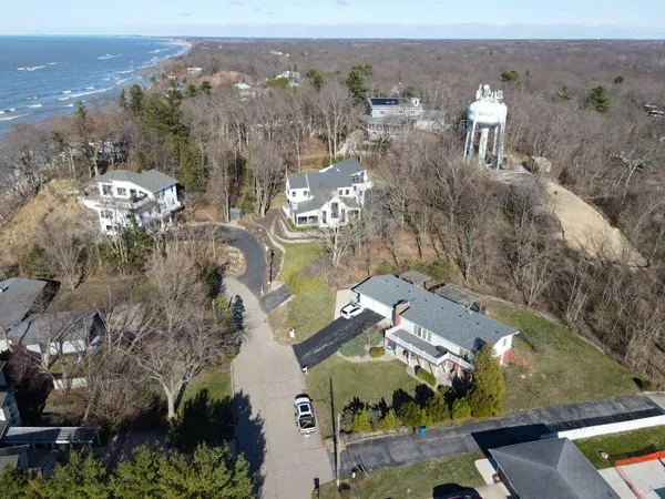 $1,250,000 | 48020 Ridge Road, Grand Beach, MI 49117