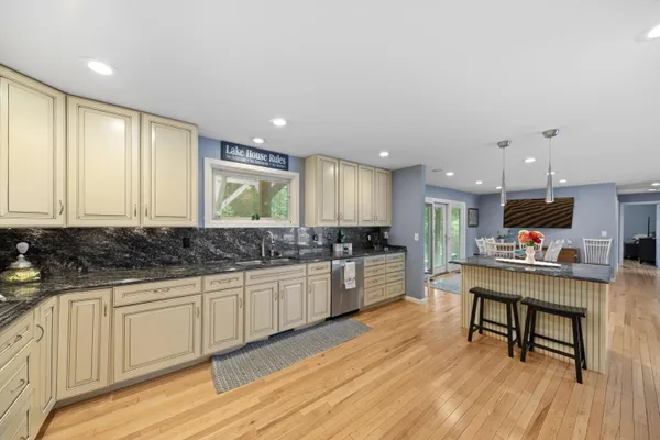 $1,250,000 | 48020 Ridge Road, Grand Beach, MI 49117