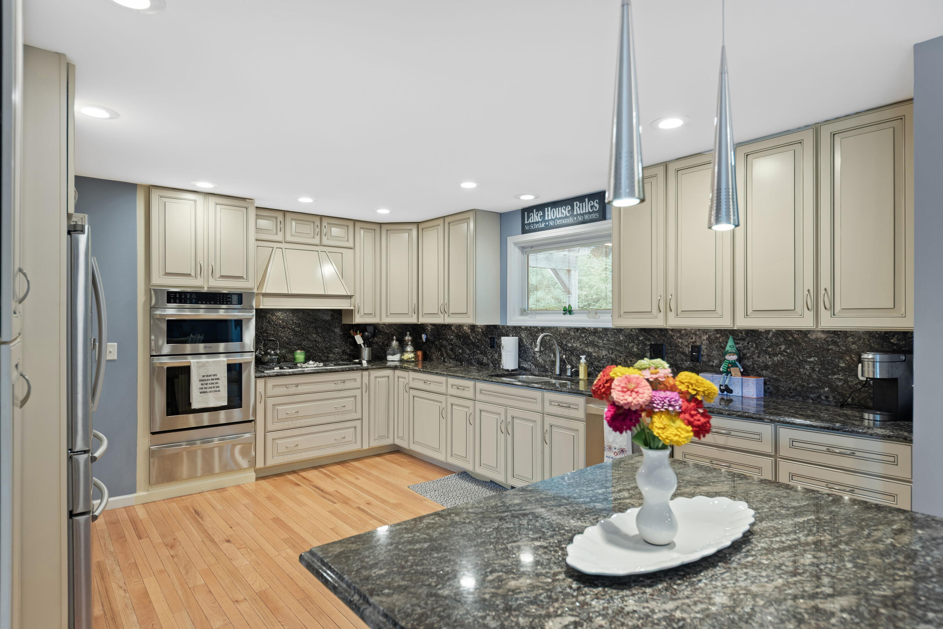 48020 Ridge Road Grand Beach, MI 49117 - Photo 5 of 38 9_DavidYeeDDP_2700