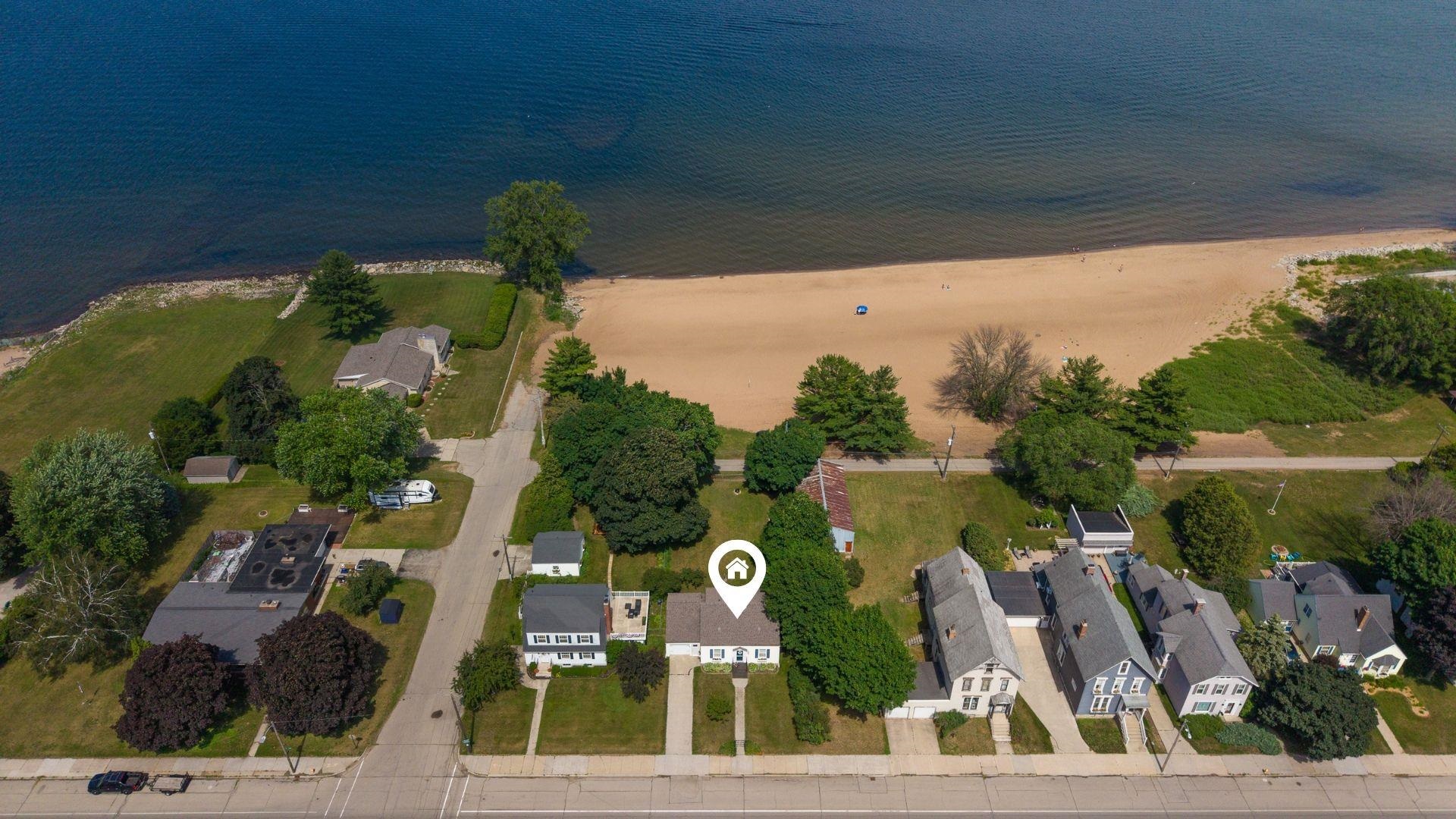 232 1st Street Menominee, MI 49858 - Photo 41 of 46