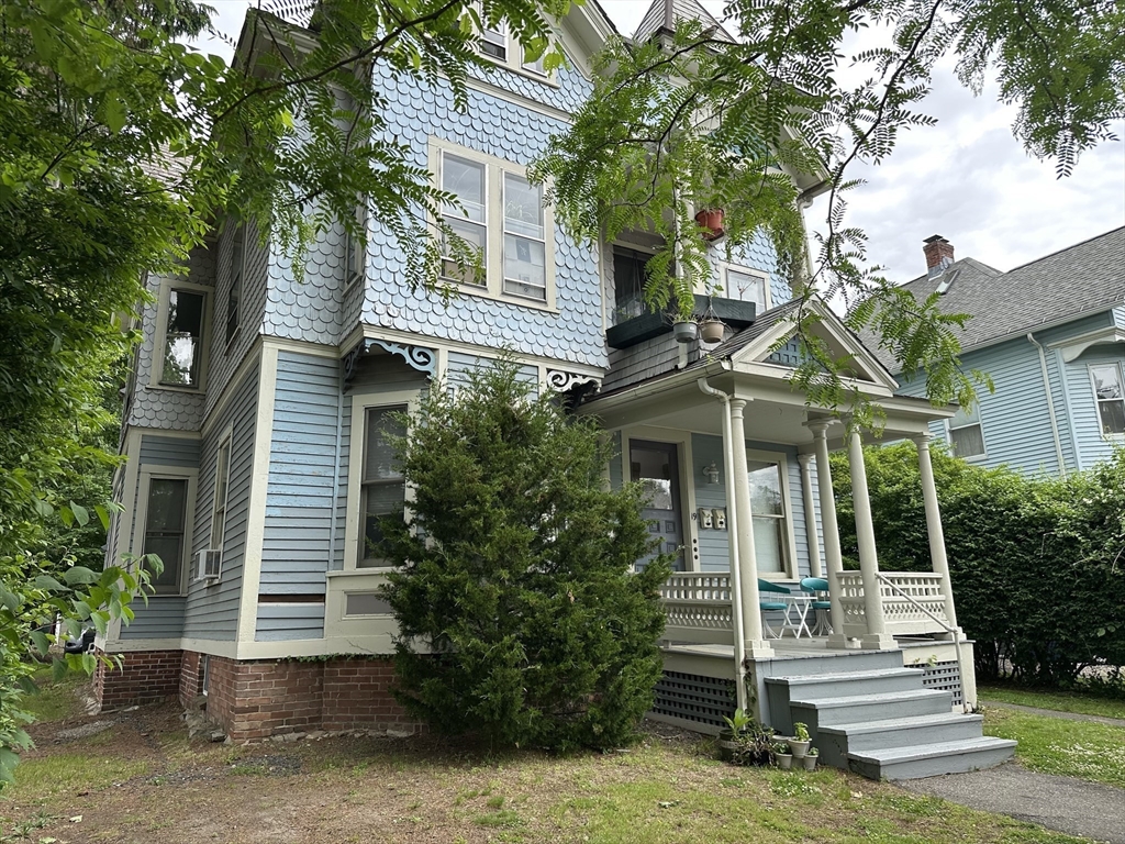 19 Trumbull Road Northampton, MA 01060 - Photo 3 of 23