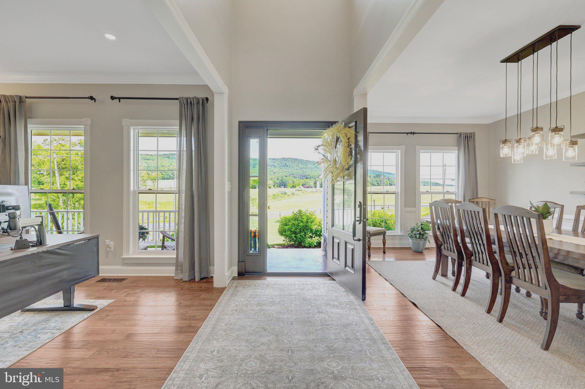 15002 Mountain Road Purcellville, VA 20132 - Photo 6 of 60 Bright Natural Light and Hardwood Floors