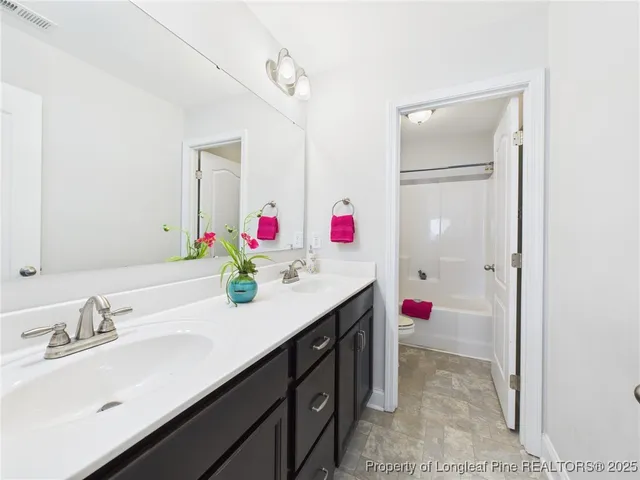 $379,500 | 3149 Hunting Lodge Road, Fayetteville, NC 28306