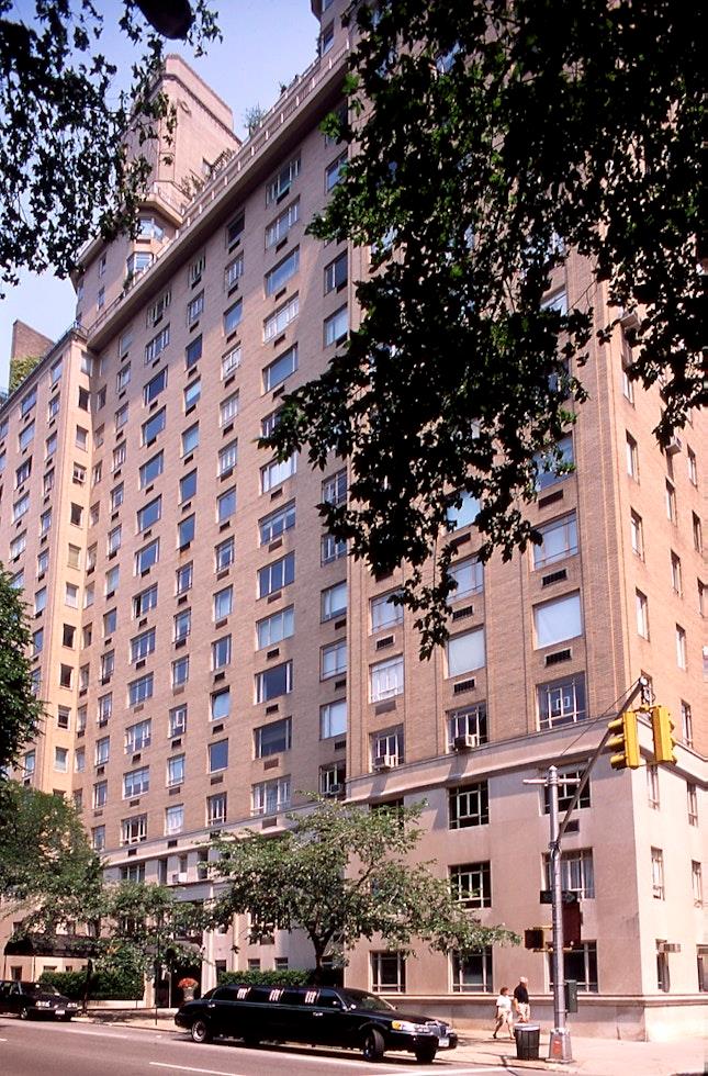 880 5th Avenue, Unit 1J Manhattan, NY 10021 - Photo 8 of 12 not sure