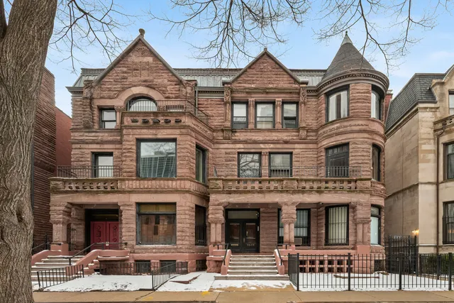 $1,600,000 | 1511 North Dearborn Parkway, Chicago, IL 60610