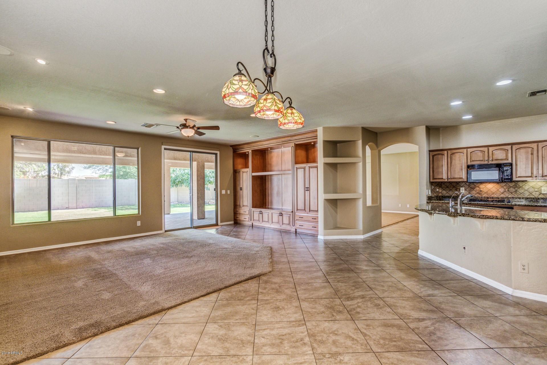 3497 East Blue Ridge Place Chandler, AZ 85249 - Photo 9 of 22 Dinning/family room