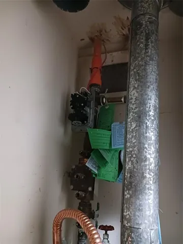 a view of utility room