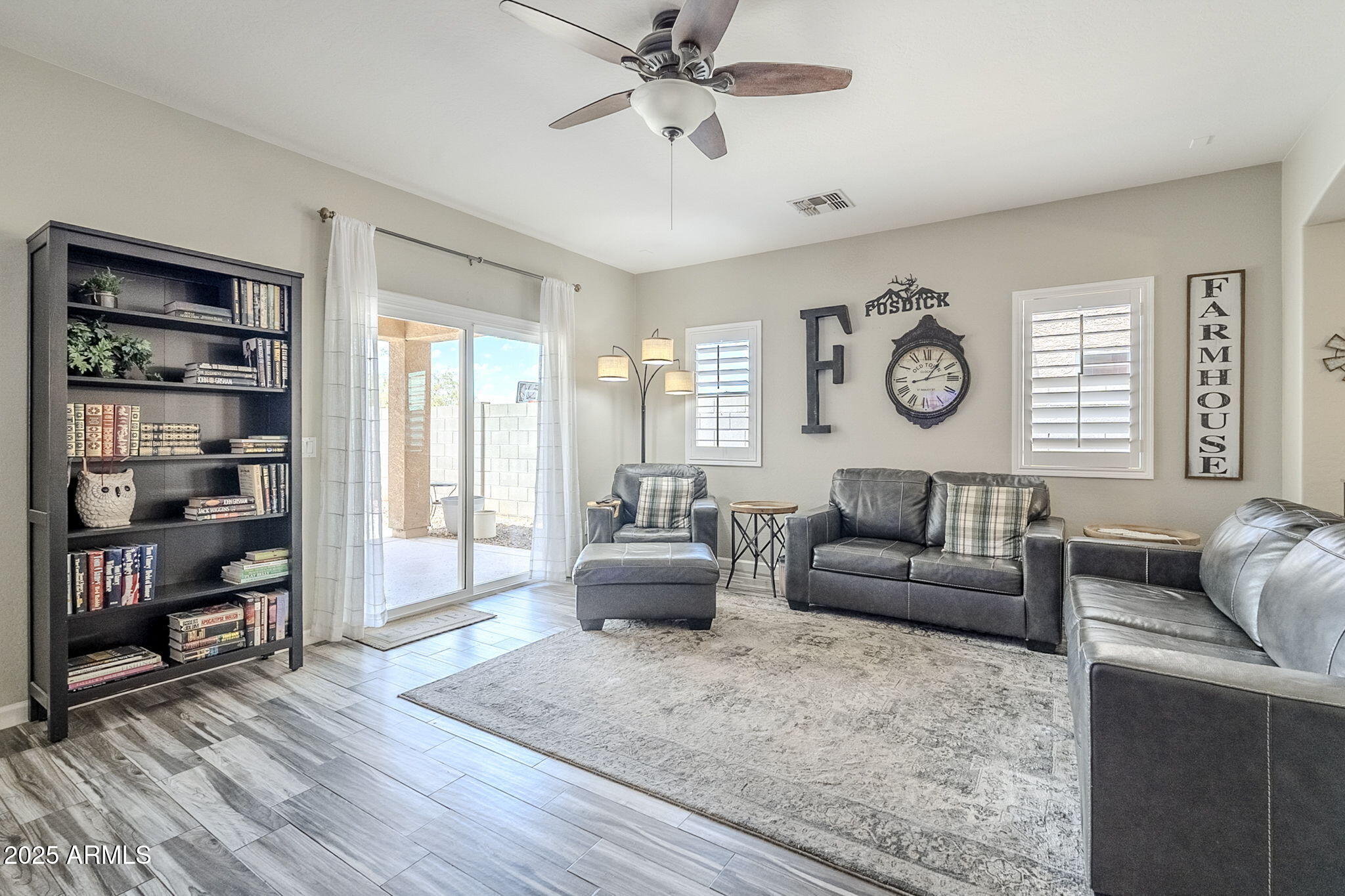 35528 North Zachary Road San Tan Valley, AZ 85144 - Photo 16 of 40 21-web-or-mls-Zachary-21