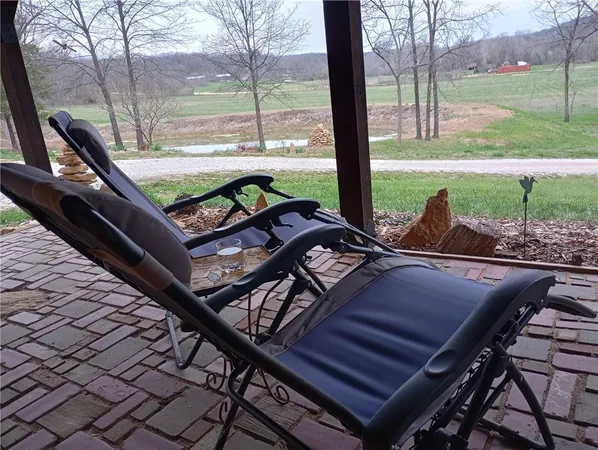 $699,000 | 3395 Buck Creek Road, Perry, KS 66073