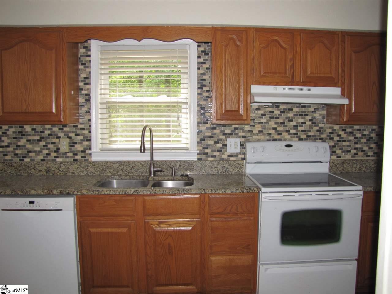 120 Reedy Street Roebuck, SC 29376 - Photo 9 of 26 Gallery Image 9